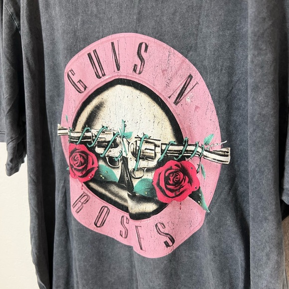 Guns N Roses Distressed Cotton Tee - Picture 4 of 5